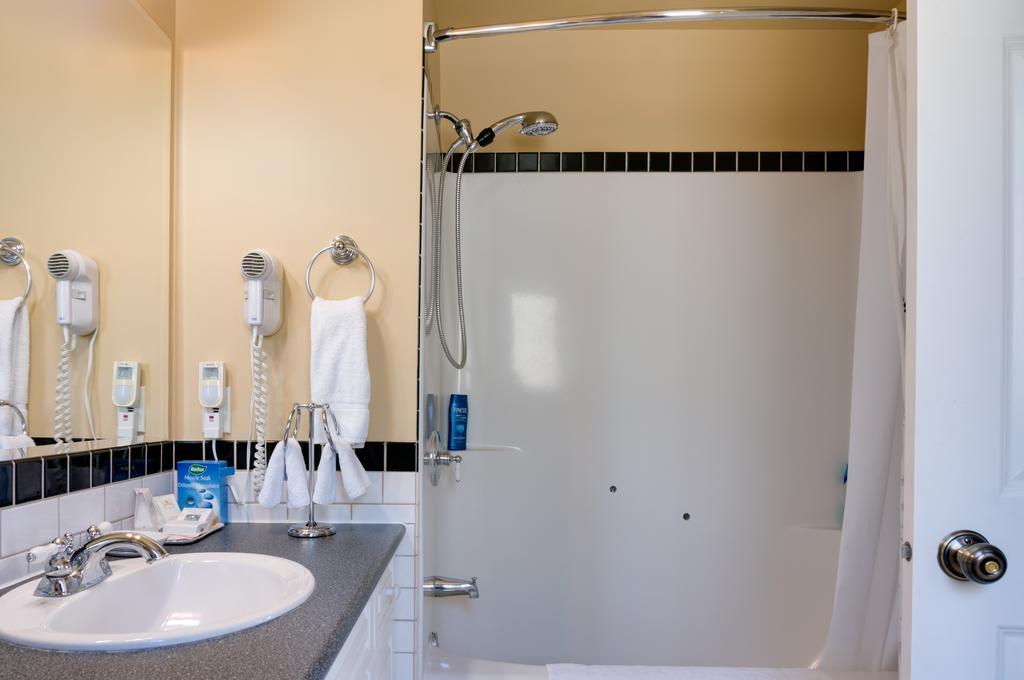 Calgary Westways Guest House 部屋 写真