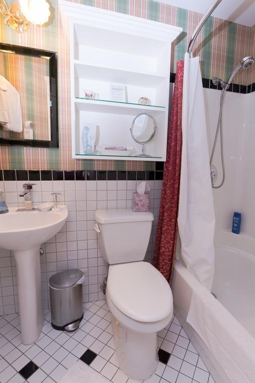 Calgary Westways Guest House エクステリア 写真
